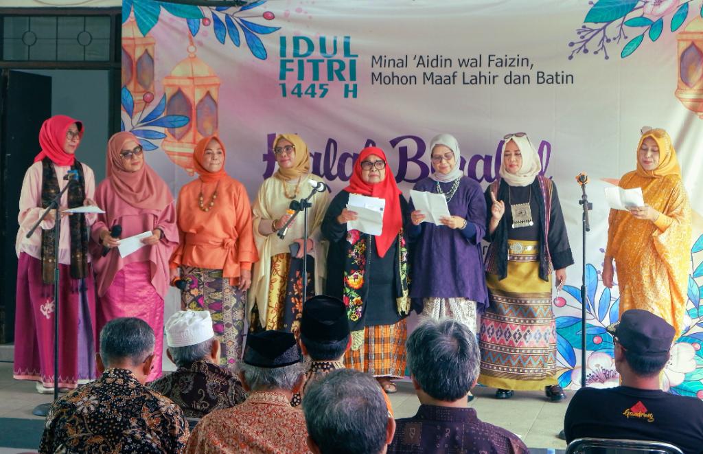 Slide Informasi 8